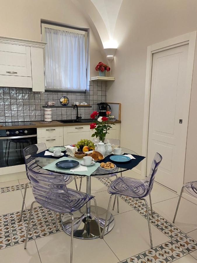 Maison Piccola Corte ปิอาโนดิซอร์เรนโต ภายนอก รูปภาพ